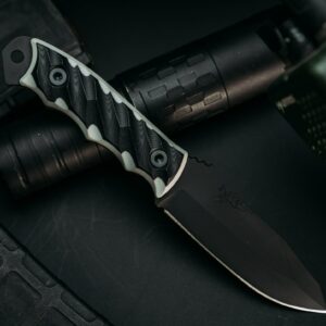 Half Face Blades Disaster Jr - White & Black G10, Armor Black, Allen Bolts, Iron Grip